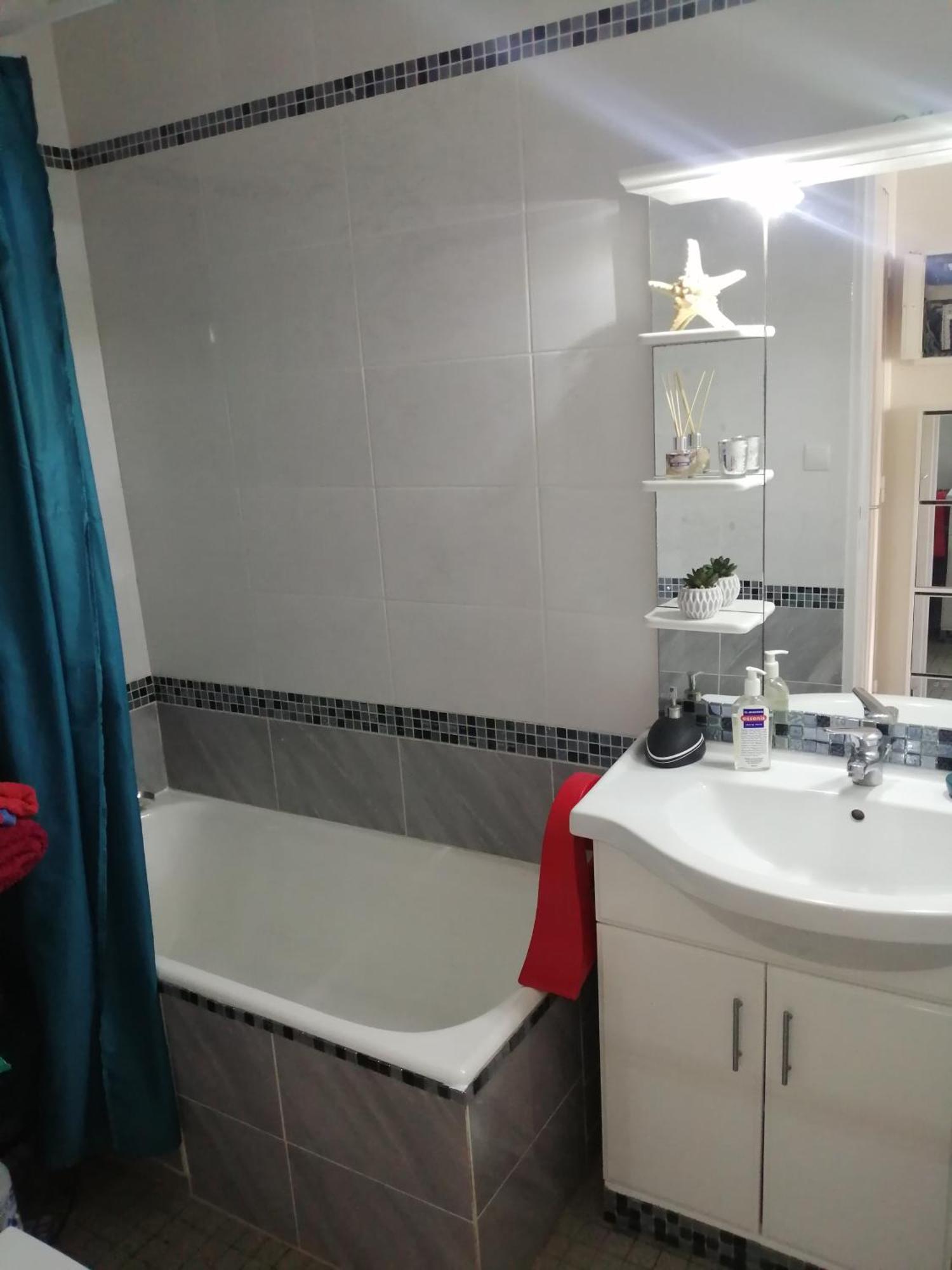 בזייה Magnifique Studio Non Fumeur Pres De La Gare מראה חיצוני תמונה